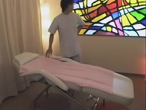 Japanese vixen came for a massage but got fucked really hard