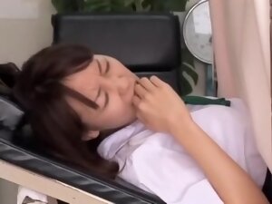 Kinki gyno doctor puts a dildo in Sarumi's virgin globes