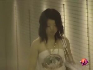 Gorgeous Asian babe sharked at subway with no panties on